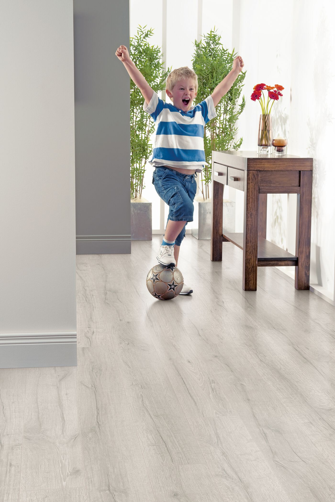 ELL40154 Interior01 LR